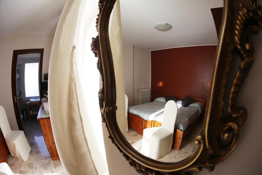 Aurora Hotel Castione della Presolana Buitenkant foto