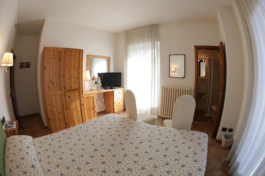 Aurora Hotel Castione della Presolana Buitenkant foto